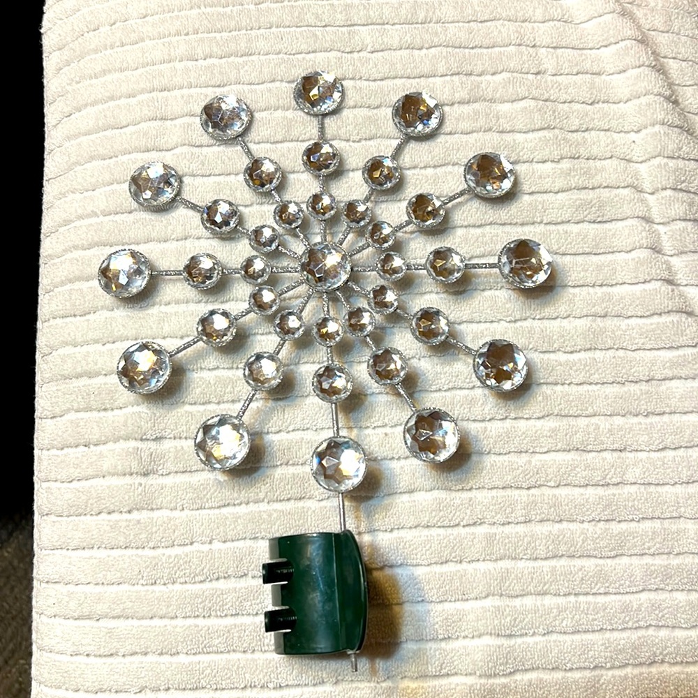 Clip on Christmas tree topper